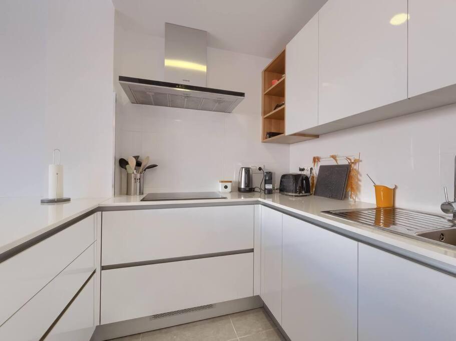 Bonito Apartamento 2 Minutos De La Playa Фуенхірола Екстер'єр фото