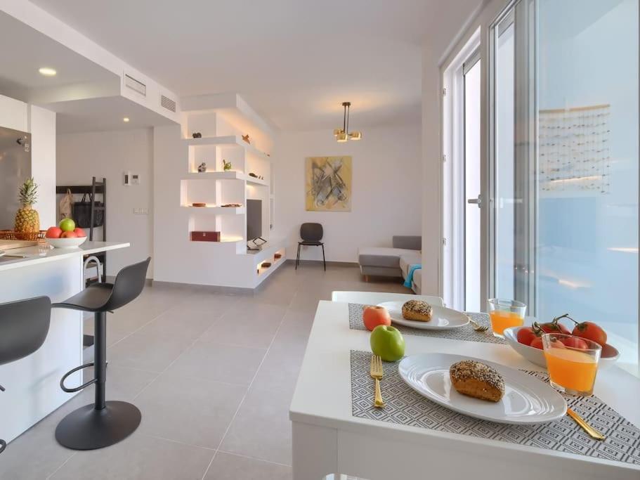 Bonito Apartamento 2 Minutos De La Playa Фуенхірола Екстер'єр фото